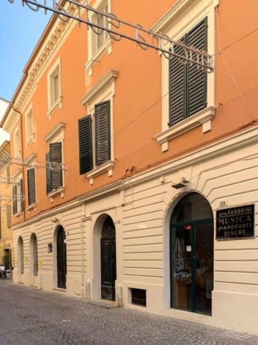 Appartamento Centro Storico Nuovo E Ristrutturato Pesaro Ngoại thất bức ảnh