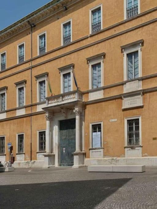 Appartamento Centro Storico Nuovo E Ristrutturato Pesaro Ngoại thất bức ảnh